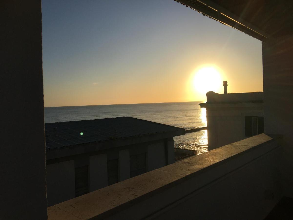 Вилла La Terrazza Sul Mare Санта-Маринелла Экстерьер фото
